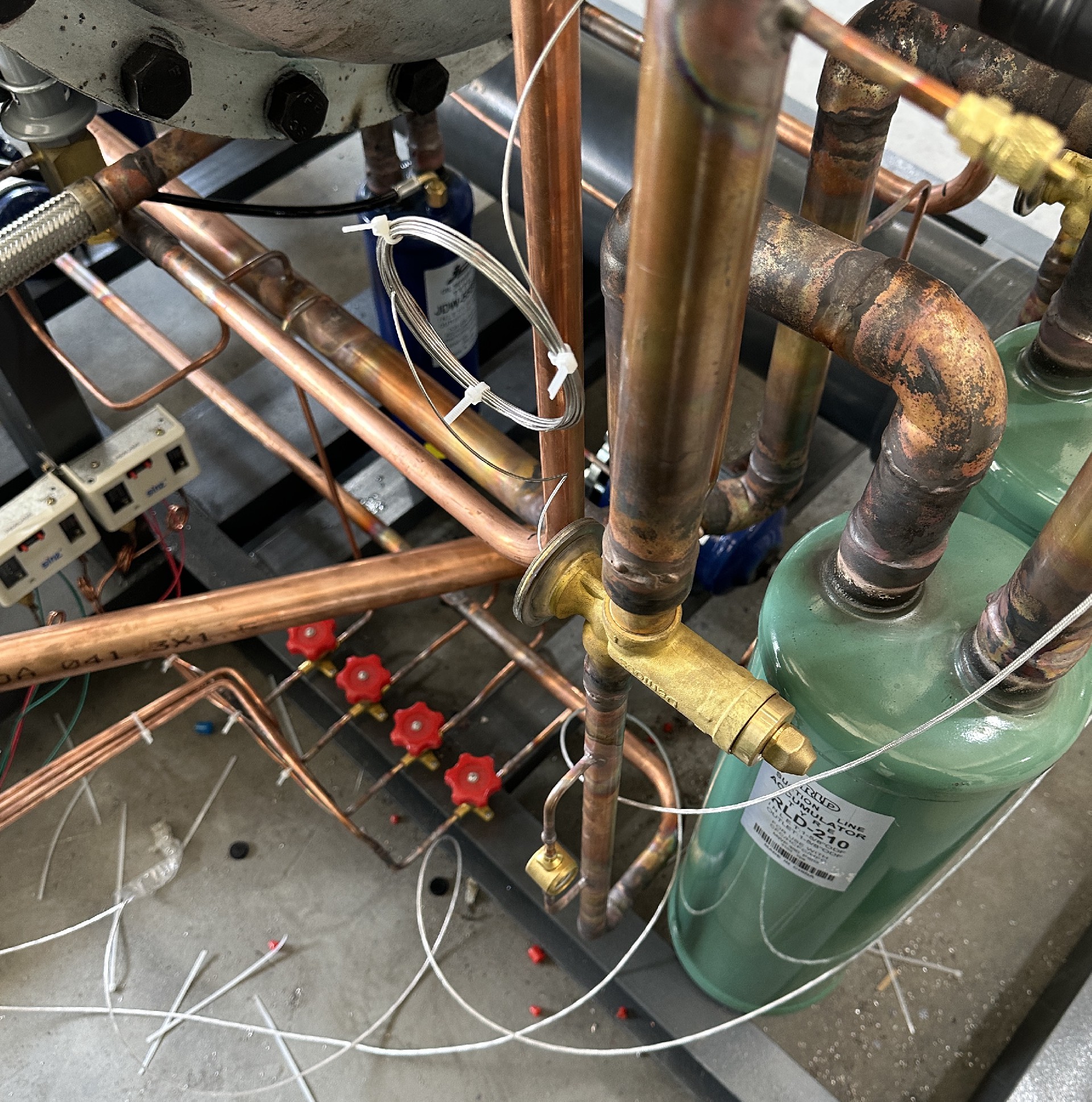 变频带前置水冷冷干机